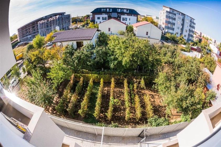 Teren Construcții intravilan de 2457 mp, în Drumul Taberei