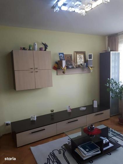 Apartament cu 2 camere în Baba Novac