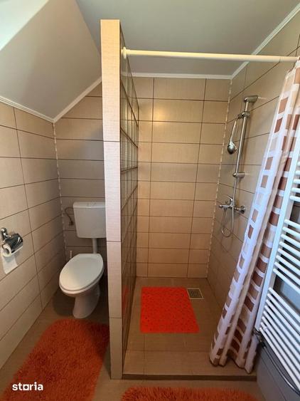 Casă cu 7 camere cu Canalizare în Moldovenești