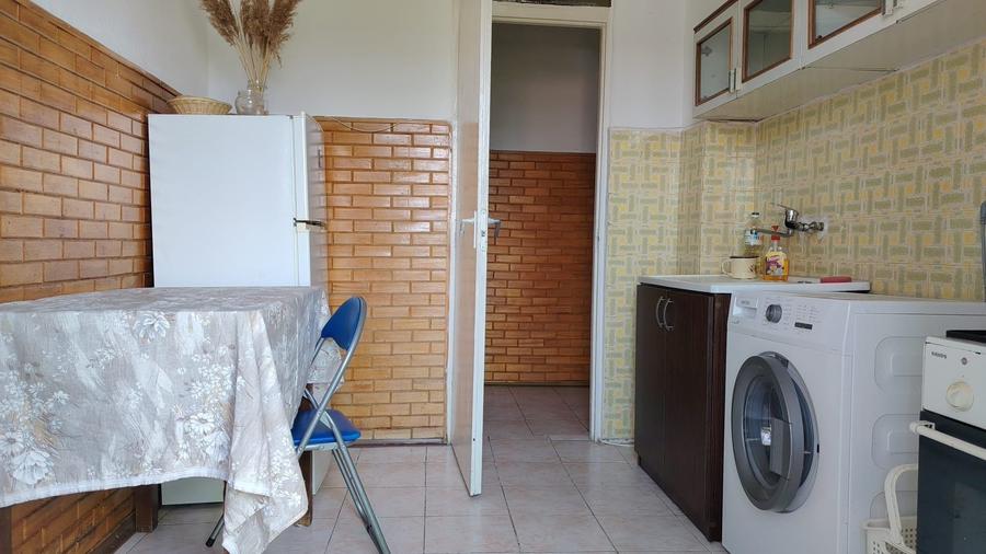 Apartament cu 2 camere decomandat în Lazaret