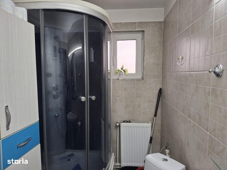 Casă cu 4 camere în Preajba