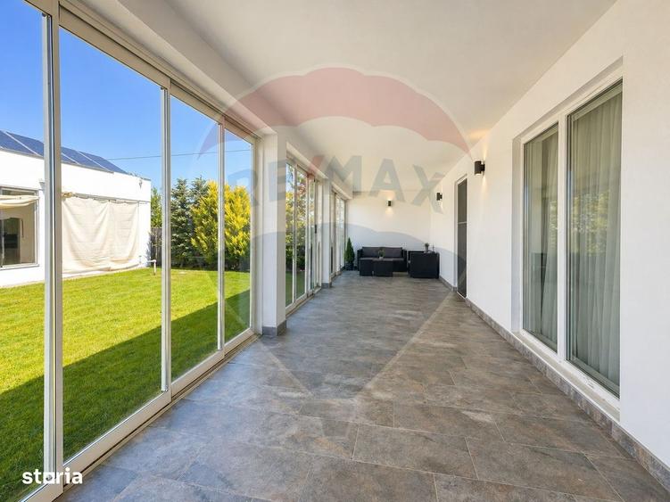 Casă cu 4 camere cu Teren 585 Mp în Corbu
