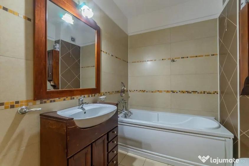 Apartament cu 2 camere decomandat în Găvana