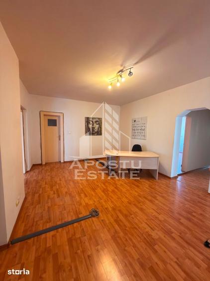 Apartament pretabil birouri, 4 incaperi, 130 mp, Central Timisoara - 1