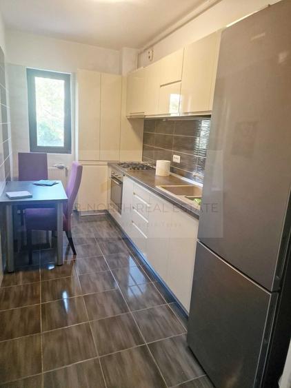 Apartament cu 2 camere decomandat, mobilat în Metalurgiei