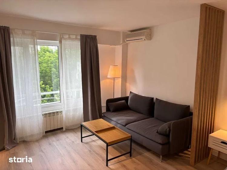 Garsonieră decomandată în Decebal