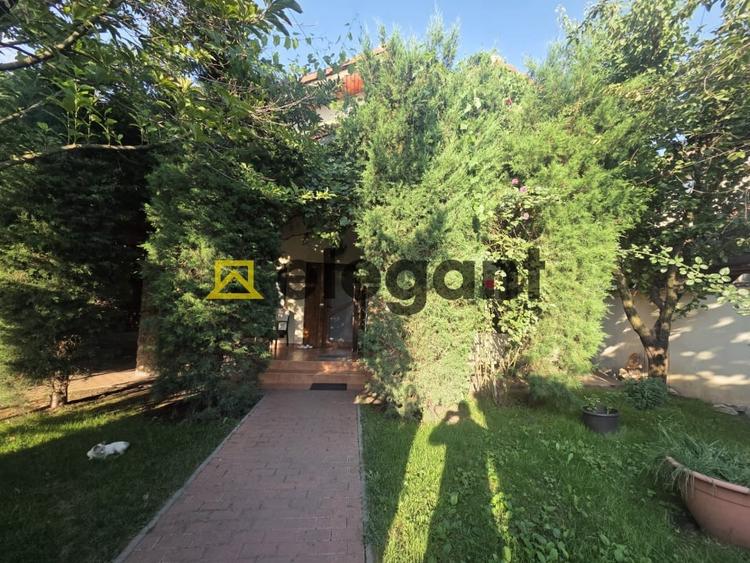 Casă individuală cu 5 camere cu Canalizare în Bordei