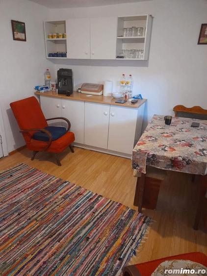 Casă cu 5 camere cu Teren 1000 Mp în Livezeni