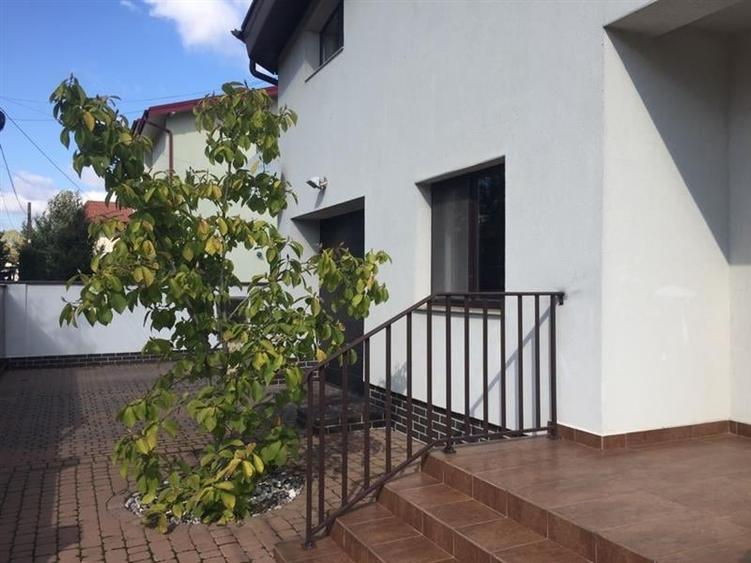 Casă individuală cu 6 camere cu Teren 550 Mp în Băneasa