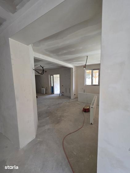 Casă cu 3 camere cu Teren 800 Mp în Beliș