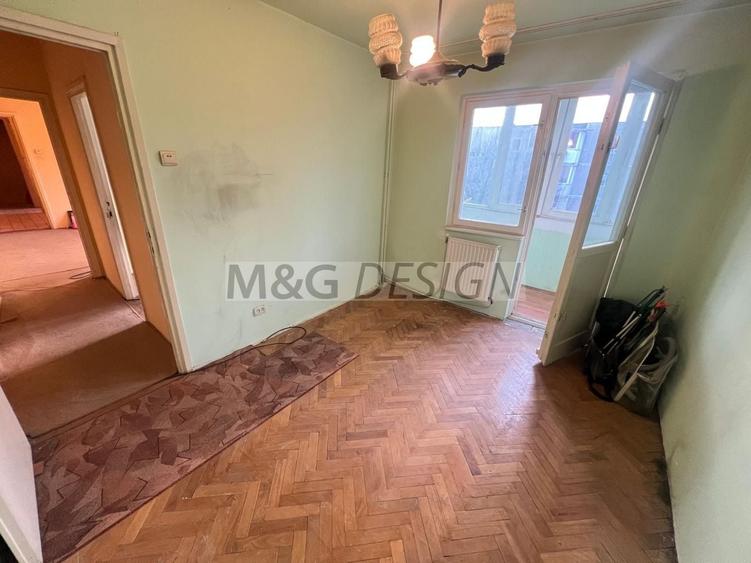 Apartament cu 3 camere semidecomandat în Șagului