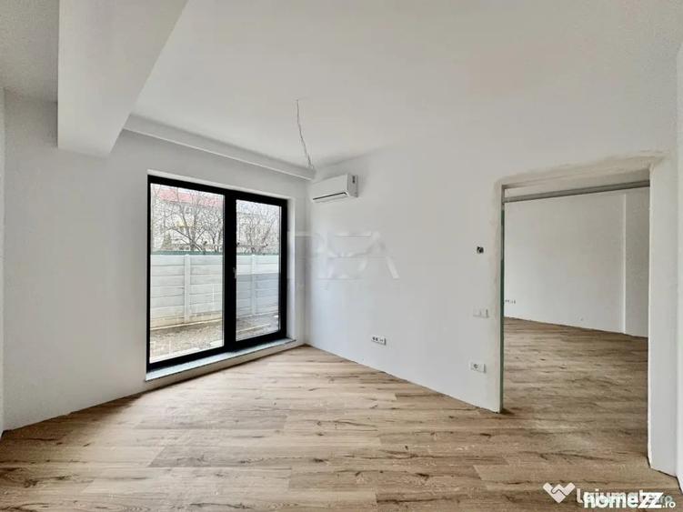 Apartament cu 3 camere semidecomandat în Matei Voievod