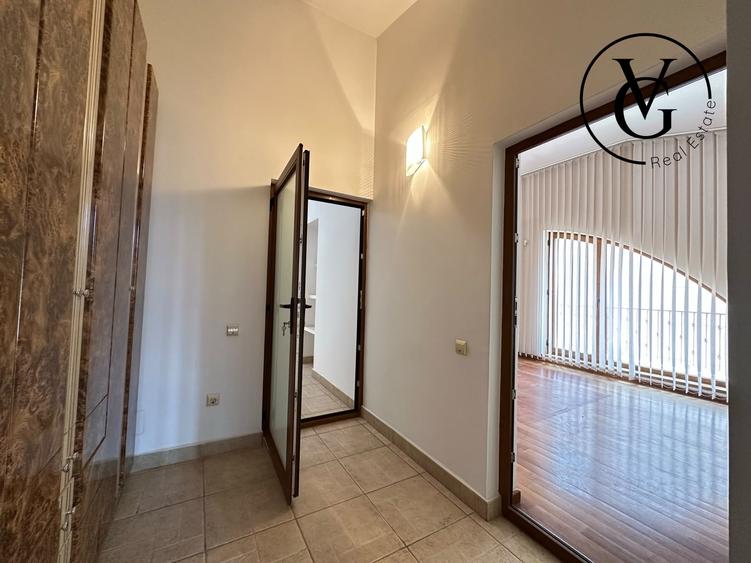 Casă individuală cu 5 camere cu Canalizare în Babadag