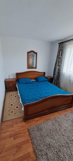 Apartament cu 2 camere semidecomandat în Micro 11