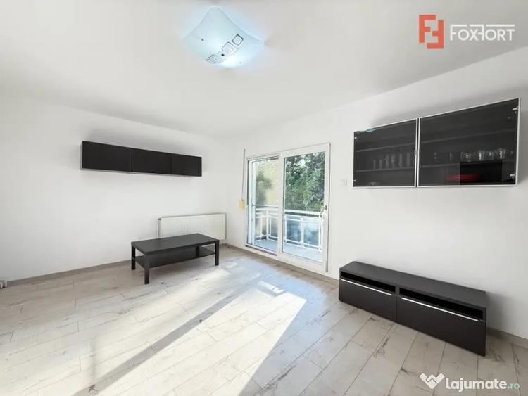 Apartament cu 3 camere decomandat în Girocului
