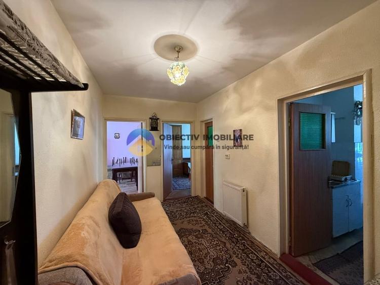 Apartament cu 2 camere decomandat în Dărmănești
