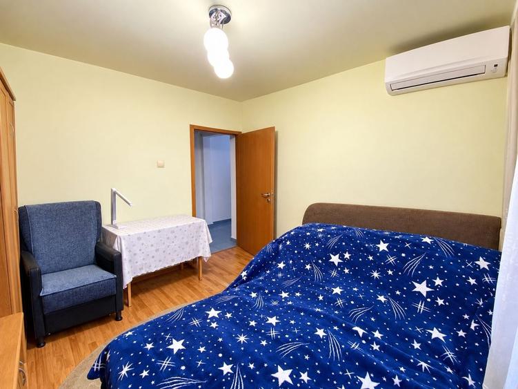 Apartament cu 3 camere semidecomandat, mobilat în Kiriac