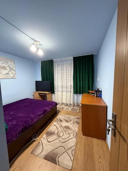Inchiriez apartament 2 camere Tractorul Brasov