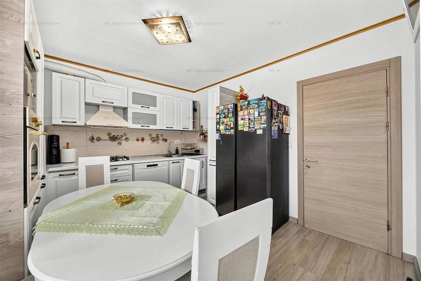 Casă cu 5 camere cu Teren 227 Mp în Sânpetru