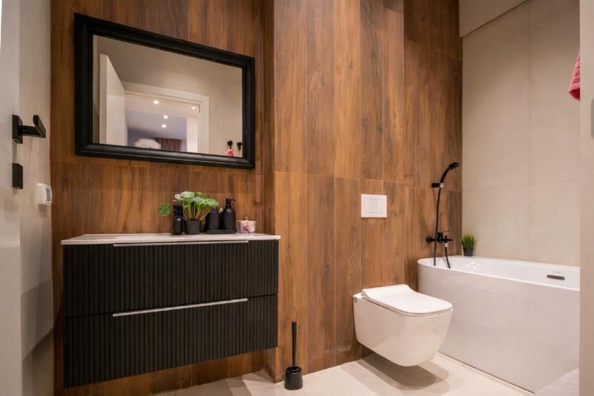 Apartament cu 3 camere semidecomandat, mobilat în Obor