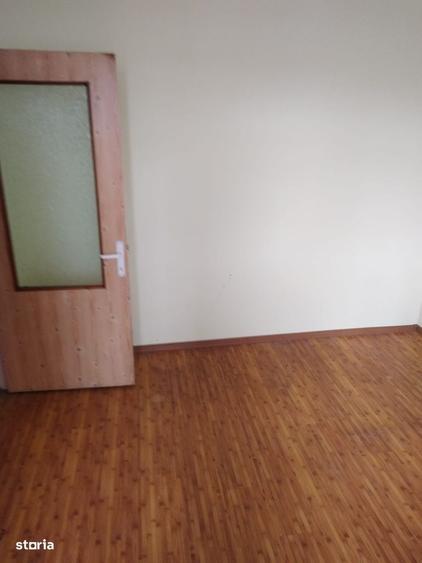 Apartament cu 2 camere decomandat în Dărmănești