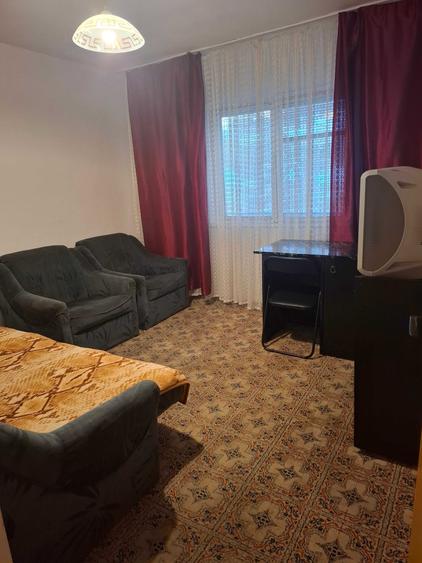 Apartament cu 2 camere decomandat în Podgoria