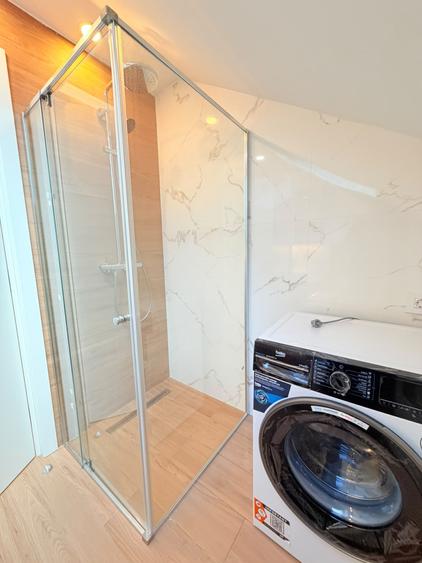 Apartament cu 3 camere decomandat în 1 Mai