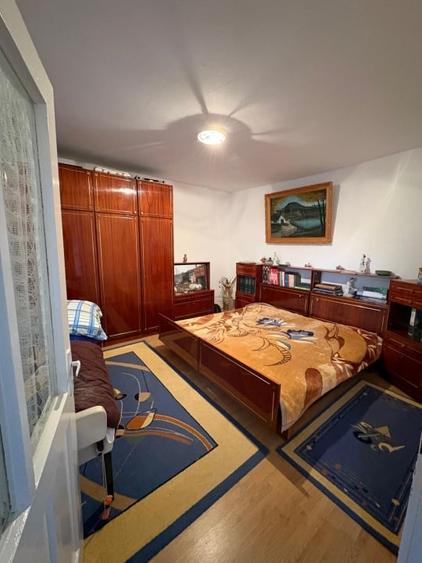 Casă individuală cu 5 camere cu Canalizare în Săcălășeni