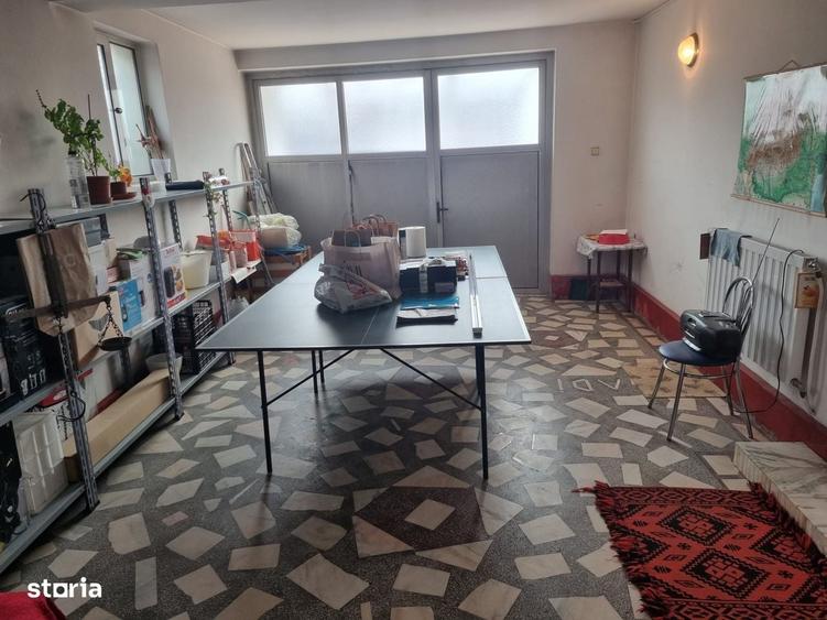 Casă cu 4 camere în Ultracentral