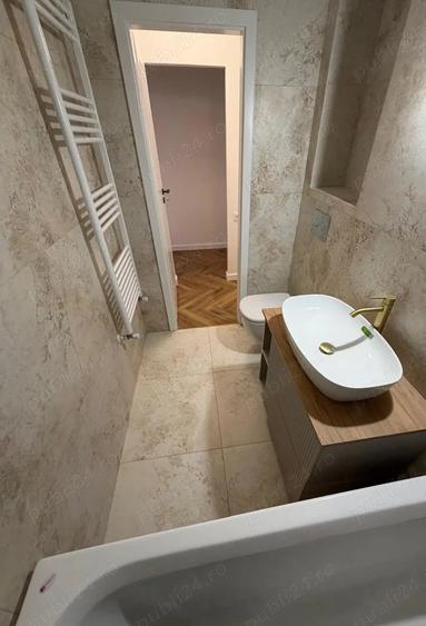 Apartament cu 4 camere decomandat în Gheorgheni