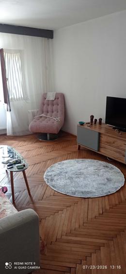 Apartament cu 2 camere decomandat în Far