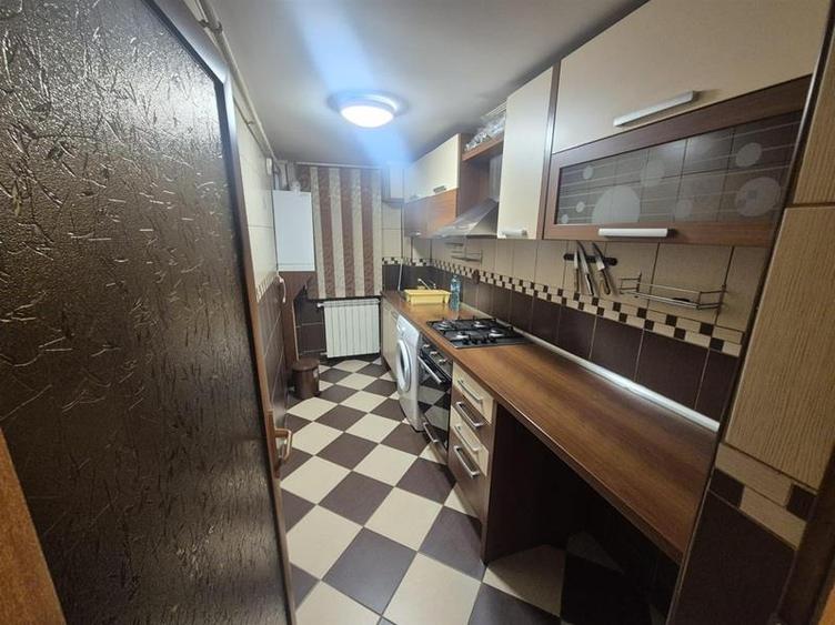 Apartament cu 2 camere semidecomandat, mobilat în Obor