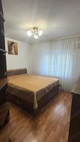 Apartament cu 3 camere decomandat în Obcini