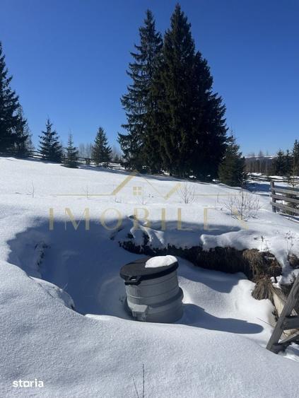 Teren de 800 mp, în Măguri