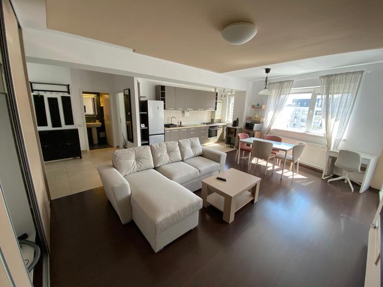 Apartament cu 2 camere decomandat în Răcădău