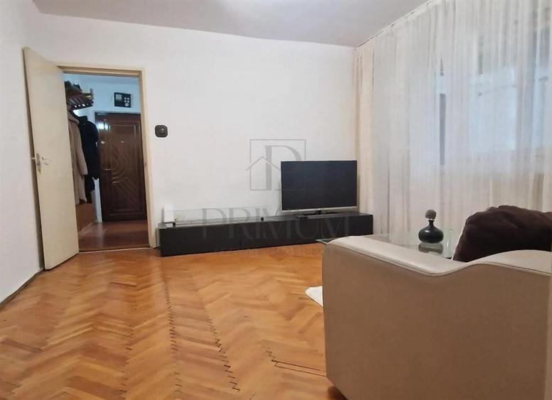 Apartament cu 2 camere semidecomandat, mobilat în Girocului
