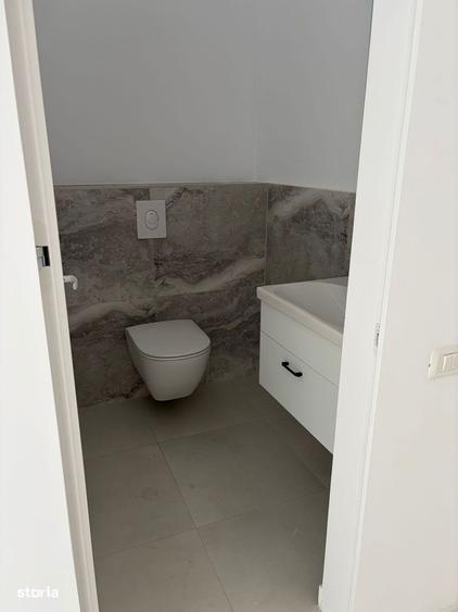 Apartament cu 4 camere în Central