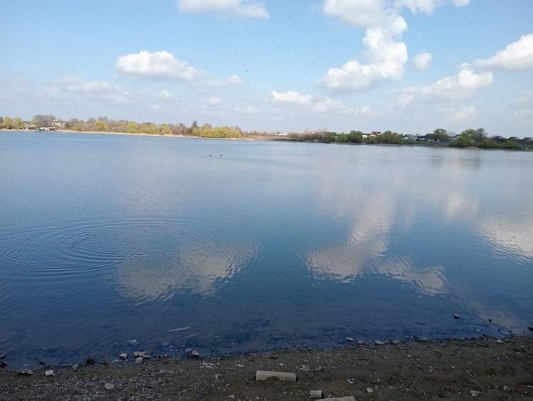 Teren intravilan de 4635 mp, în Central