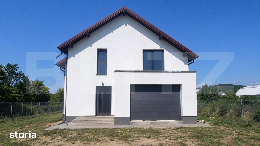 Casă cu 5 camere decomandat cu Teren 1000 Mp în Vânători