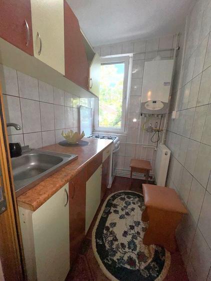Apartament cu 2 camere semidecomandat, mobilat în Micro 19