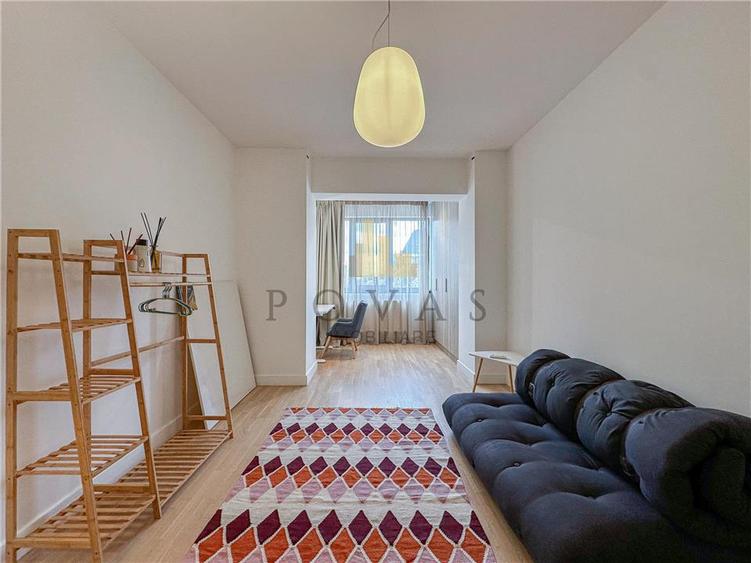 Apartament cu 3 camere semidecomandat, mobilat în Herăstrău