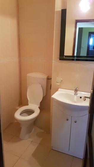 Apartament cu 3 camere decomandat în Zorilor