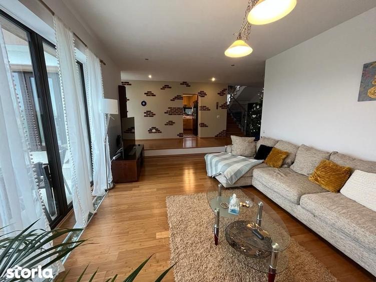 Casă individuală cu 6 camere cu Canalizare în Corbeanca
