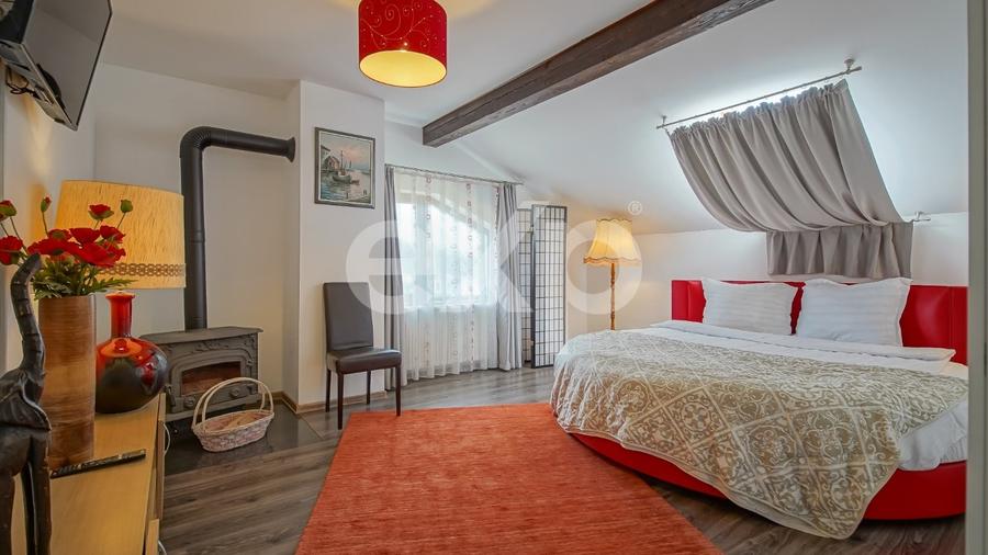 Casă individuală cu 11 camere cu Piscina în Drumul Poienii