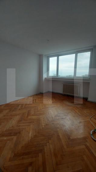Apartament cu 3 camere decomandat, mobilat în Simeria