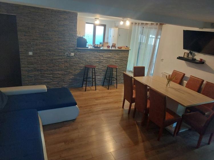 Casă cu 4 camere în Smeura