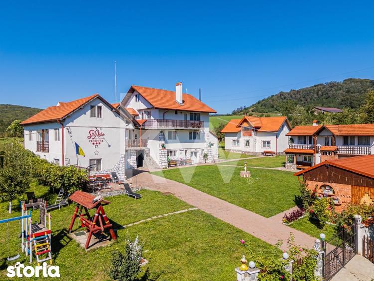 Casă cu Teren 3700 Mp în Vâlcele