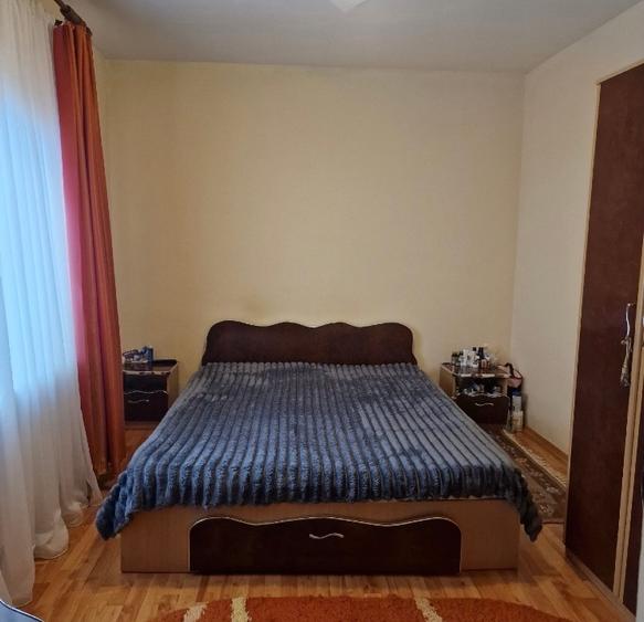 Casă individuală cu 4 camere cu Canalizare în Chitila