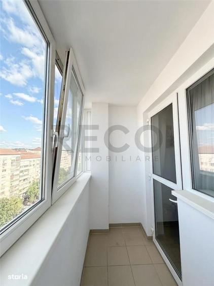 Apartament cu 3 camere decomandat în Dacia