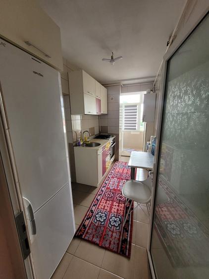 Apartament cu 2 camere decomandat în Exterior Vest
